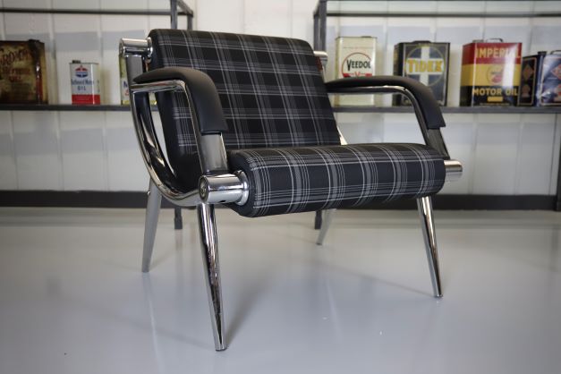 1600Veloce Auto Experience Accent Chairs