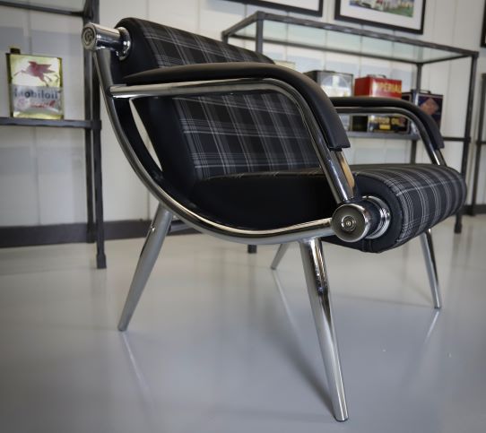 1600Veloce Auto Experience Accent Chairs