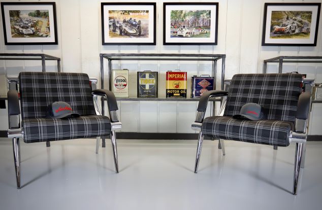 1600Veloce Auto Experience Accent Chairs