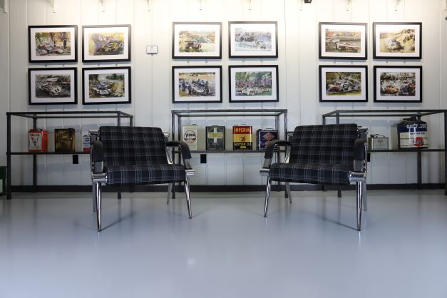 1600Veloce Auto Experience Accent Chairs